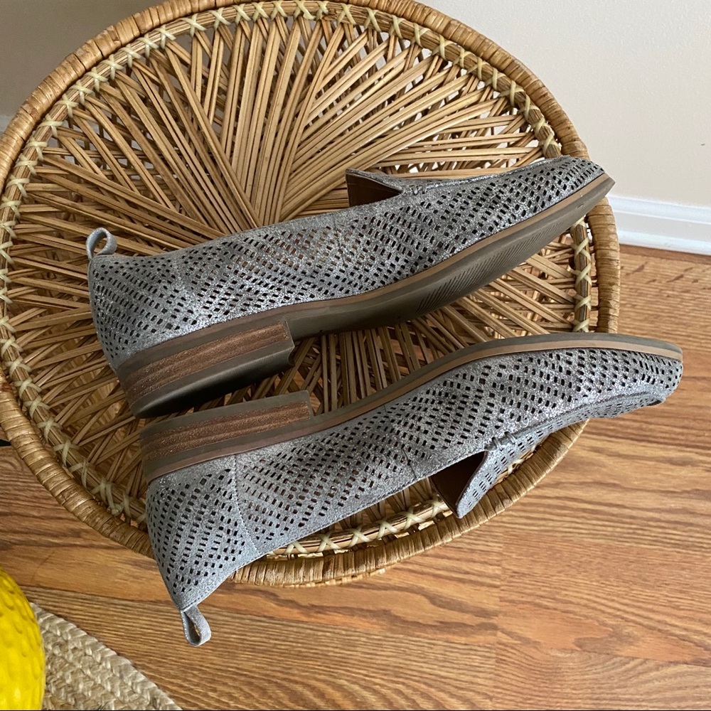 Crown Vintage Pewter Perforated Loafers 6 - Picture 7 of 10
